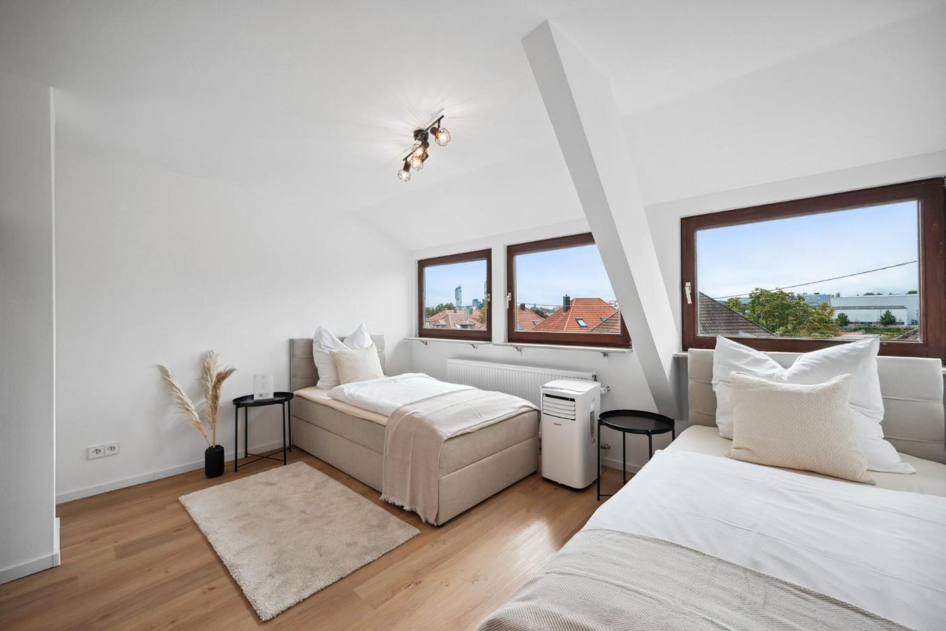 Malu Rooms - Top Lage, Kostenloser Parkplatz, Klima, Netflix, 24H Checkin Ludwigsburg Exterior photo